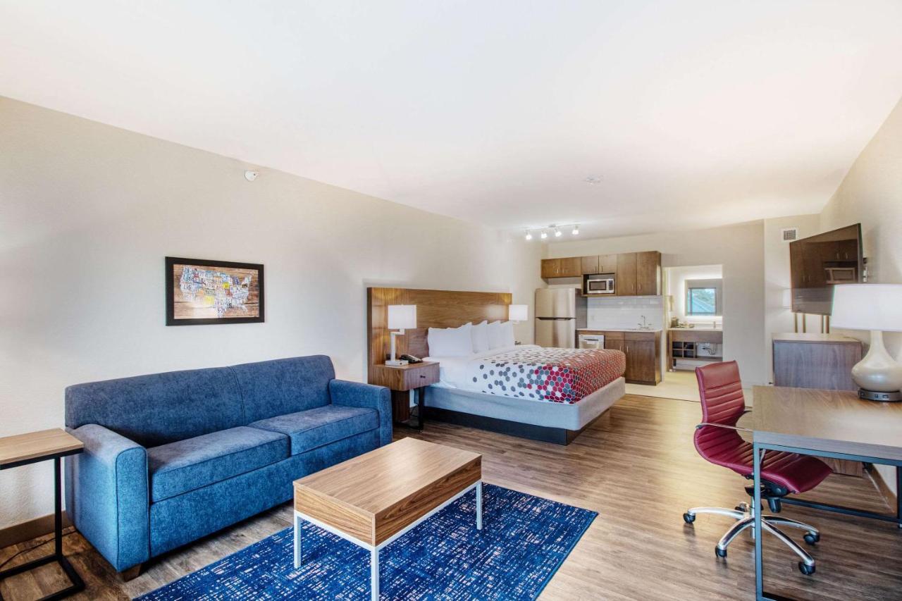 Econo Lodge Inn & Suites Foley-North Gulf Shores Exteriör bild