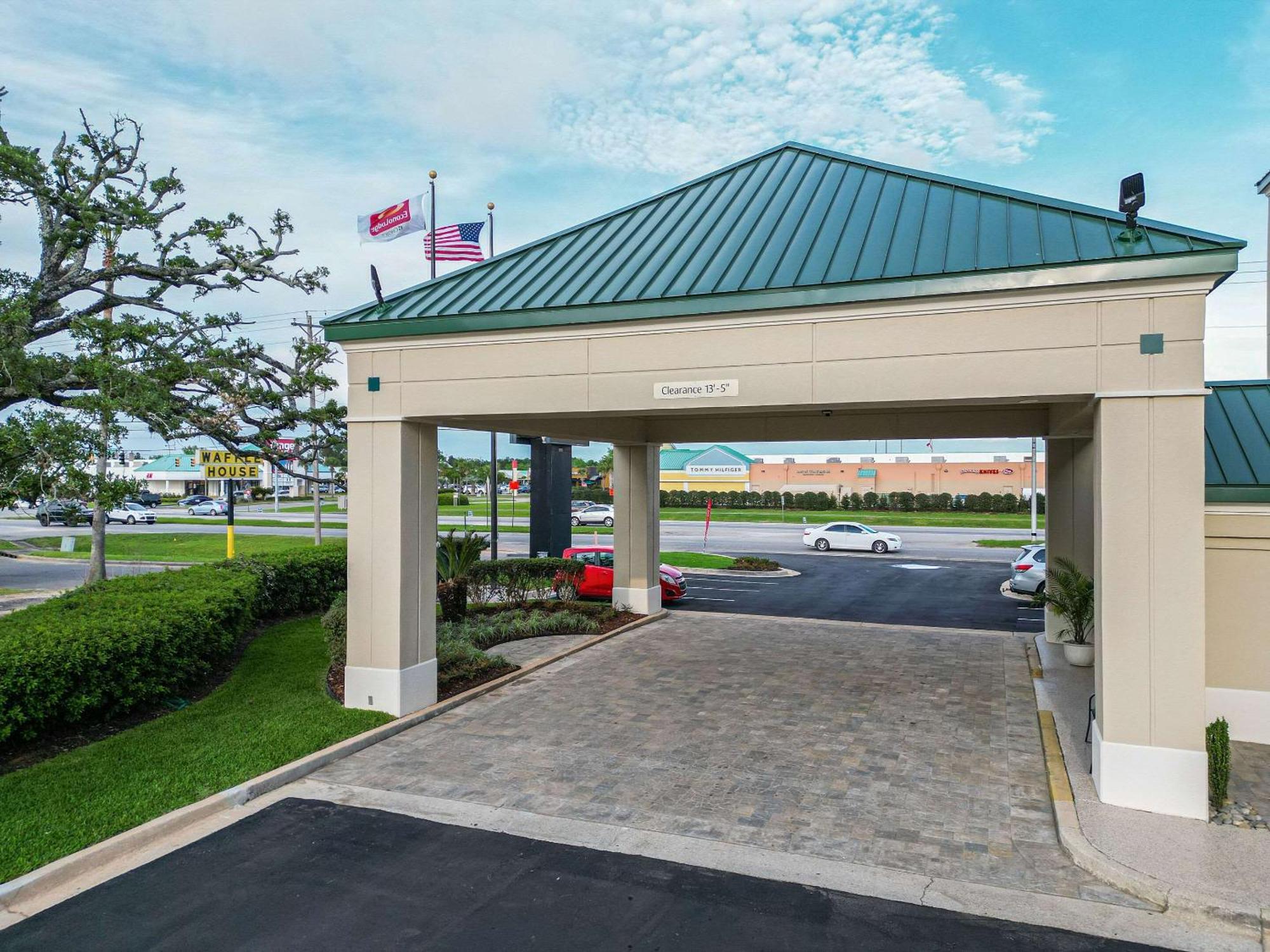 Econo Lodge Inn & Suites Foley-North Gulf Shores Exteriör bild