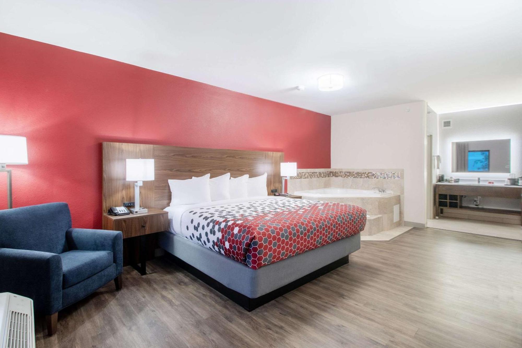 Econo Lodge Inn & Suites Foley-North Gulf Shores Exteriör bild